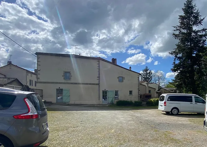 4 Personnes * Parthenay